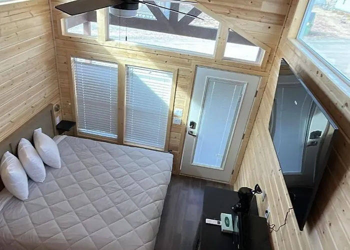 Chalet New Chalet! Closest To South Rim 20 Min, 2 Kingbeds Loft No Kitchen *