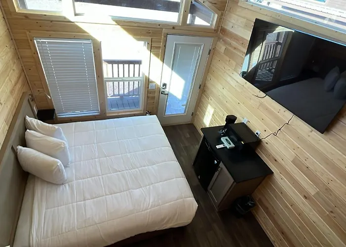 Chalet New Chalet! Closest To South Rim 20 Min, 2 Kingbeds Loft No Kitchen