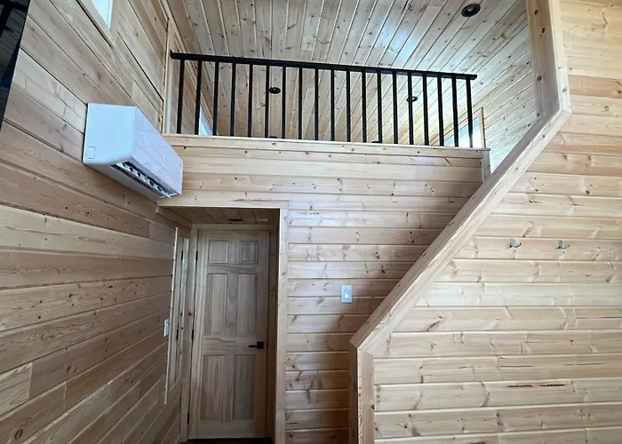 New Chalet! Closest To South Rim 20 Min, 2 Kingbeds Loft No Kitchen *